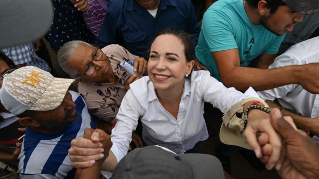 Venezuela: María Corina Machado arrasa en  elecciones primarias opositoras