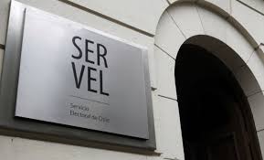 De manera inédita, los partidos de centro derecha van separados en tres listas electorales