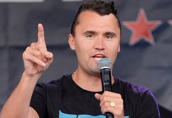 Asesinan a Charlie Kirk, activista pro Trump,  en evento universitario
