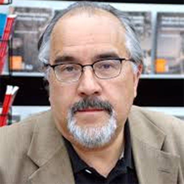 Ramón Díaz Eterovic recibió el Premio Nacional de Literatura 2025