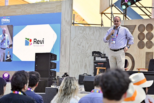 Nuevos municipios se suman al uso de Revi: Permisos con IA para agilizar permisos de construcción