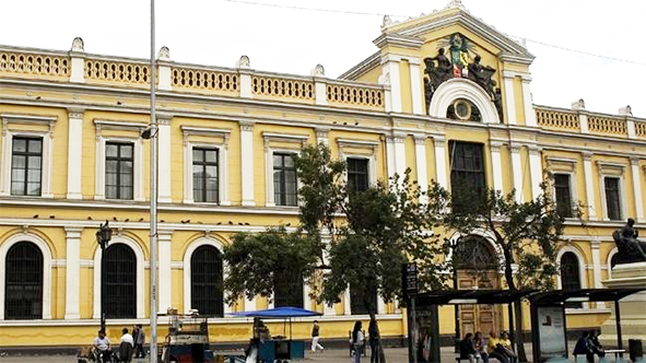 La Universidad de Chile elige a su nuevo(a) rector(a) vía on line